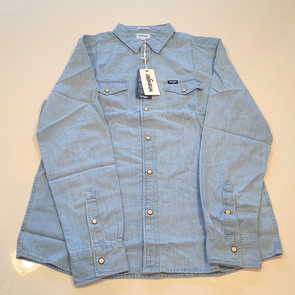 New w/ Tag Wrangler Denim Long-sleeve shirt